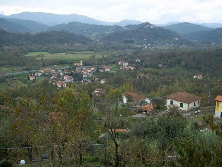 La Casa Del Borgo Lägenhet Beverino Exteriör bild